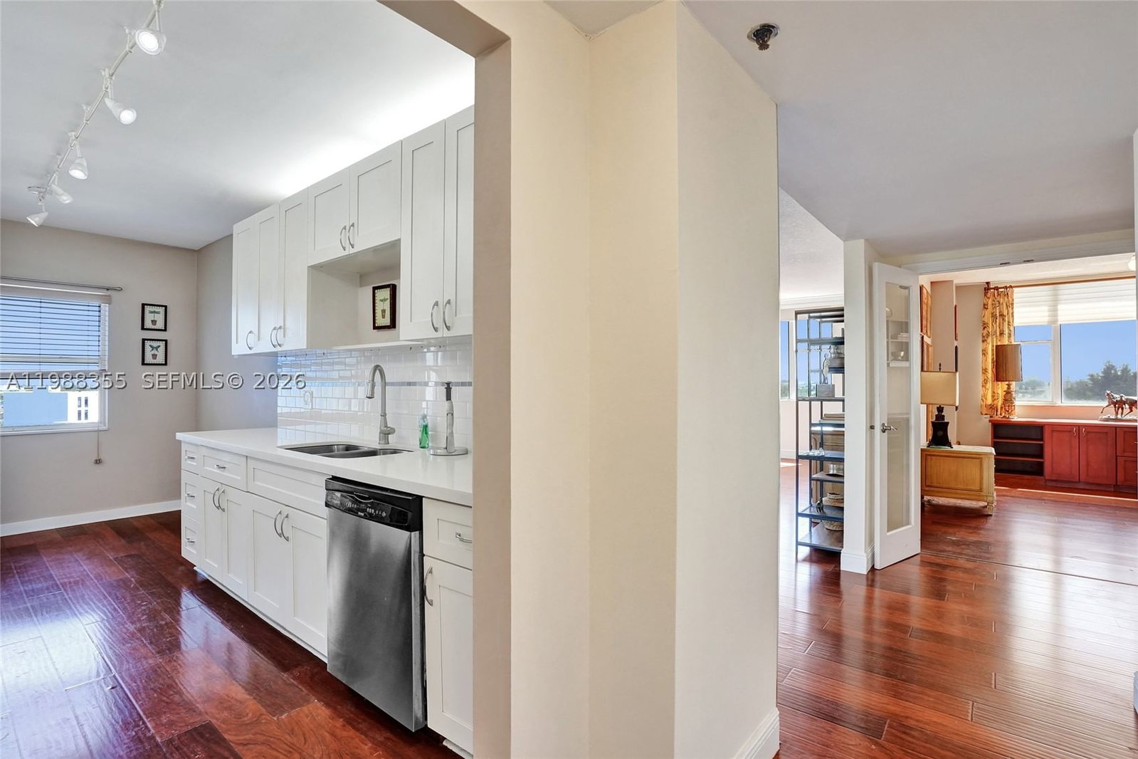 Real estate property located at 4001 Hillcrest Dr #817, Broward, Hillcrest East No 26 Cond, Hollywood, FL