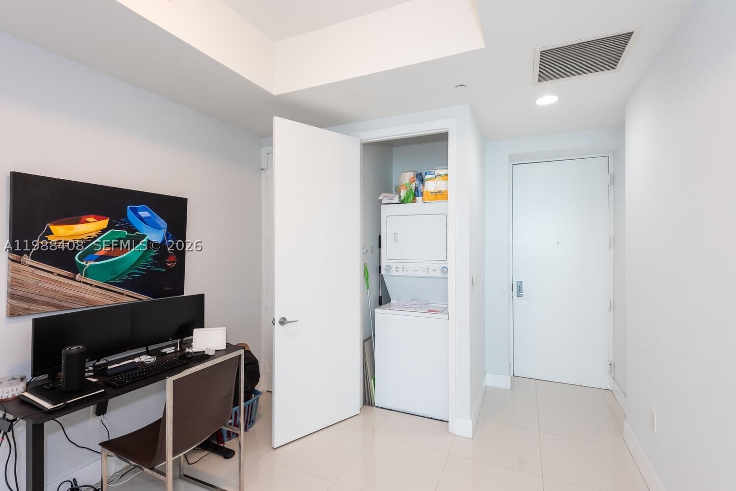 Real estate property located at 55 6th St #4200, Miami-dade, 500 Brickell West Condo, Miami, FL
