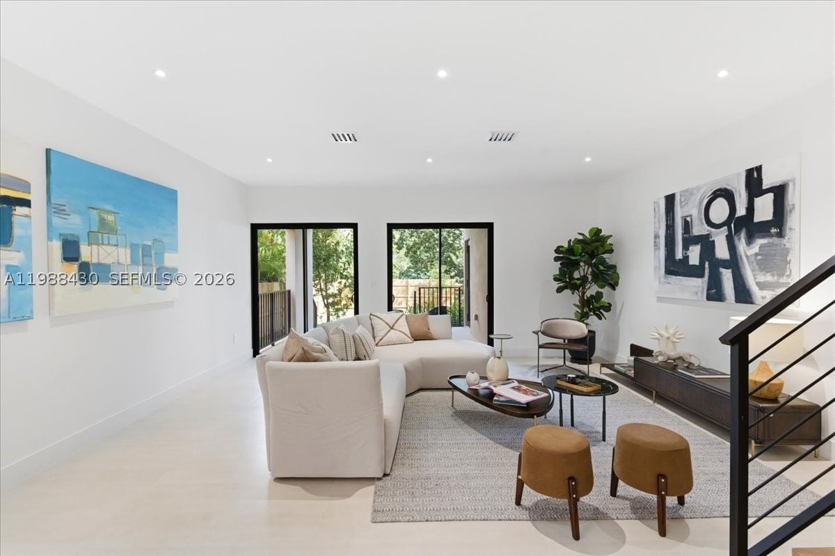 Real estate property located at 2925 36th Ave, Miami-dade, Overbrook Pk, Miami, FL