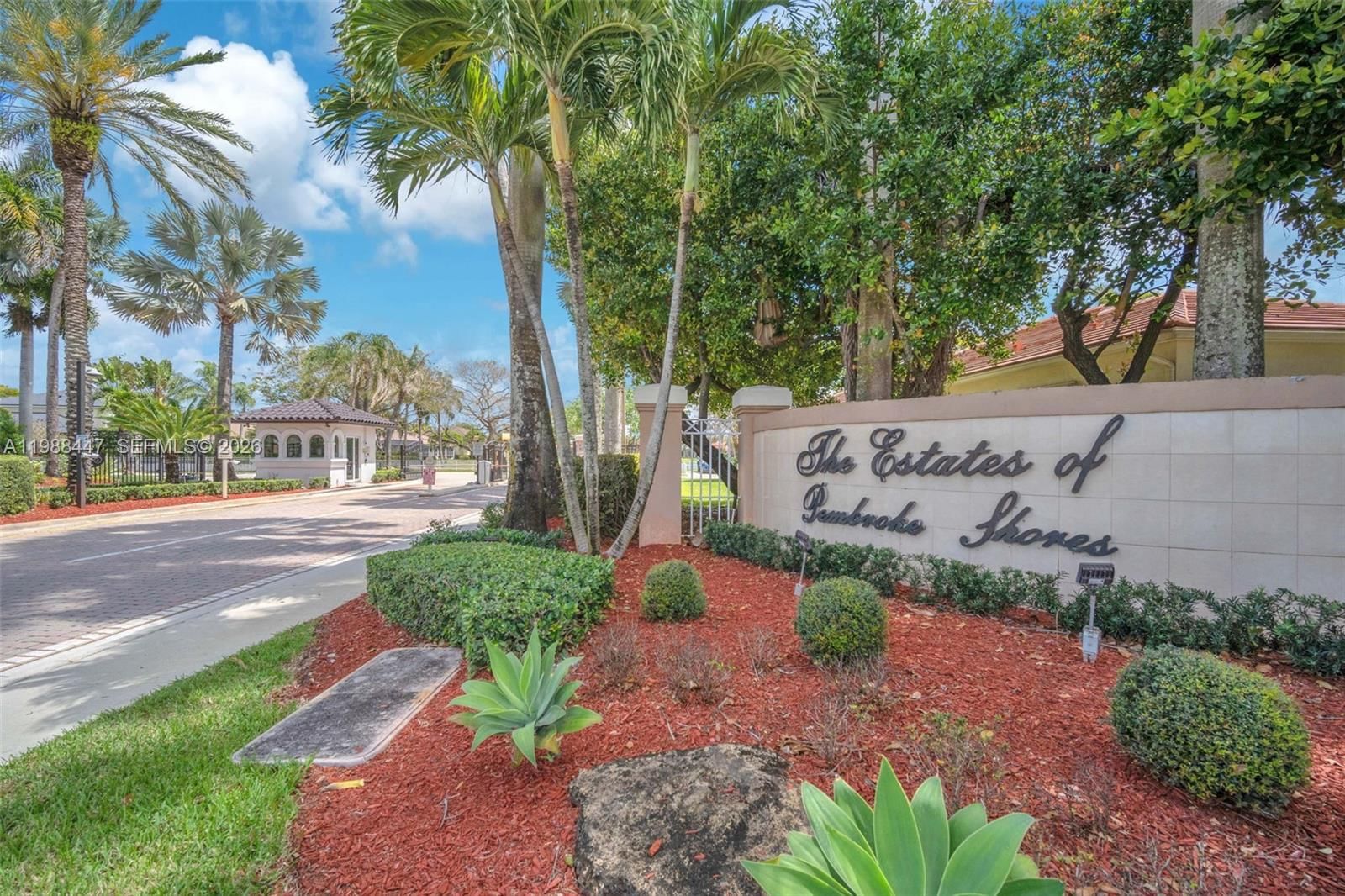 Real estate property located at 15977 13th Street, Broward, Estates Of Pembroke Shores, Pembroke Pines, FL