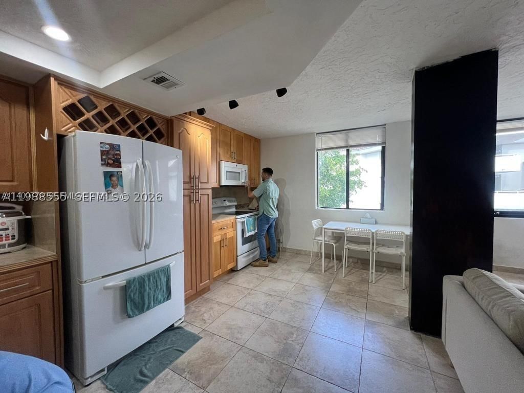 Real estate property located at 8215 152nd Ave G-418, Miami-dade, Verabella Falls Condo, Miami, FL