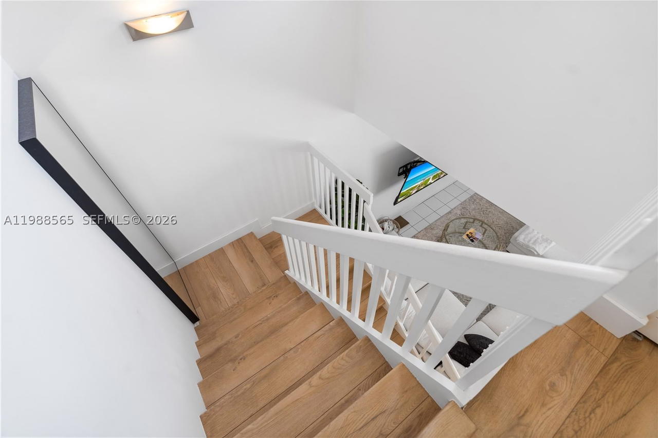 Real estate property located at 1120 Canella Ln, Broward, West Lake Village Plat, Hollywood, FL