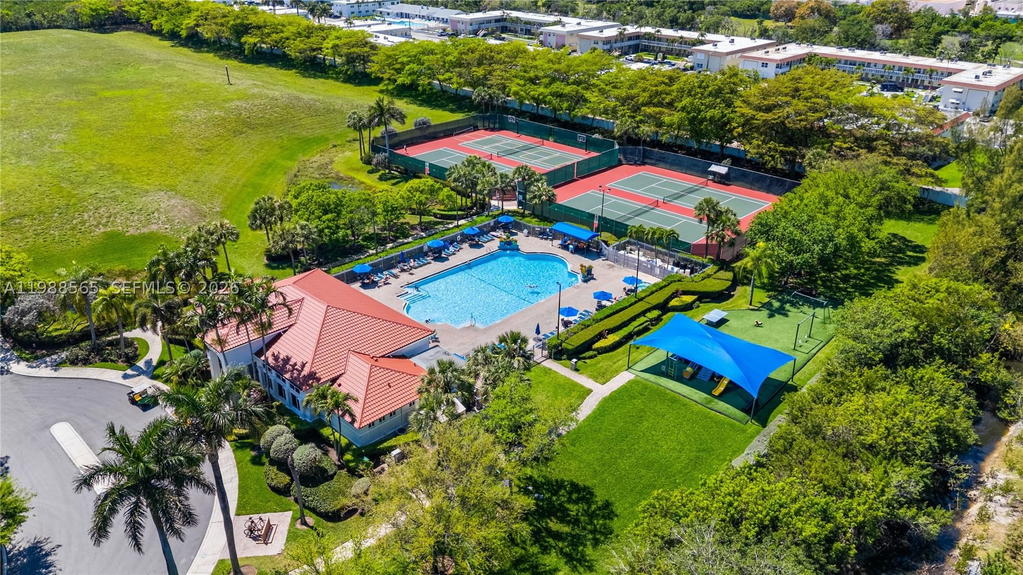 Real estate property located at 1120 Canella Ln, Broward, West Lake Village Plat, Hollywood, FL