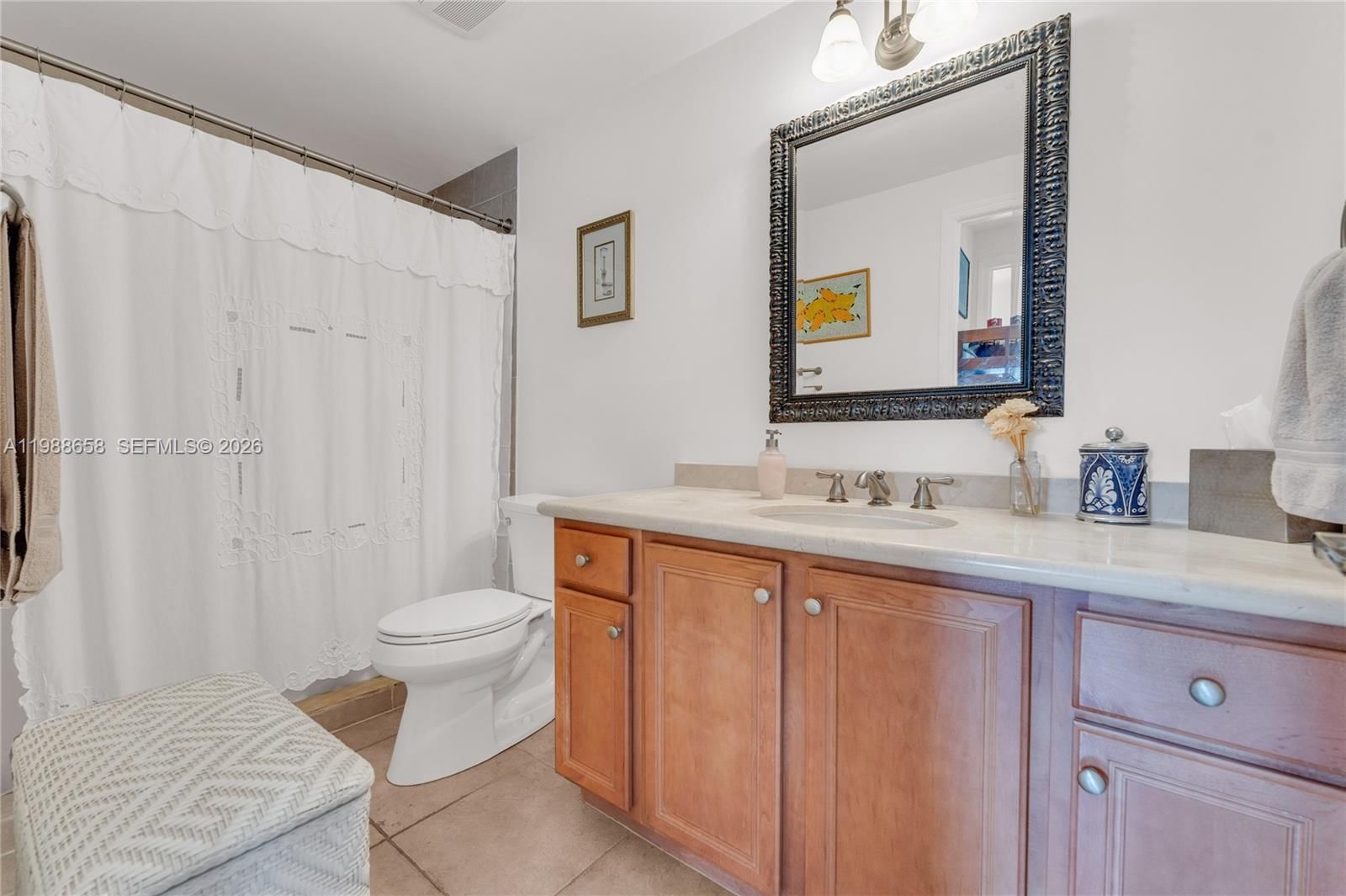 Real estate property located at 5271 8th St #212, Miami-dade, Granada Grand Condo, Miami, FL