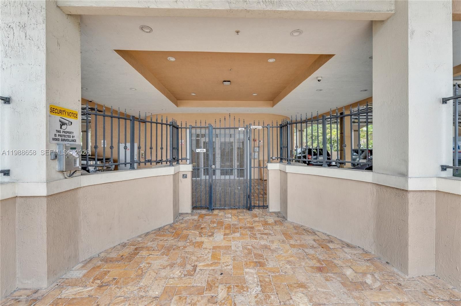 Real estate property located at 5271 8th St #212, Miami-dade, Granada Grand Condo, Miami, FL