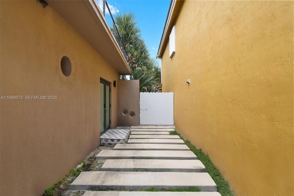 Real estate property located at 14888 140th St, Miami-dade, Adventure Homes, Miami, FL