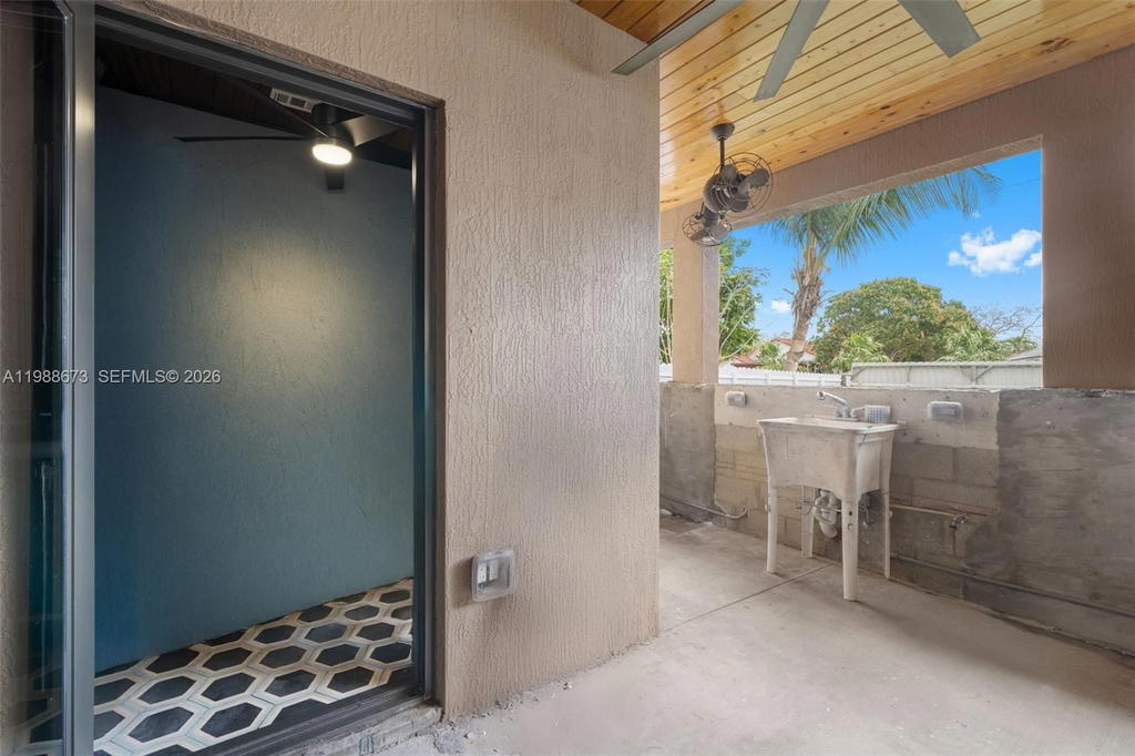 Real estate property located at 14888 140th St, Miami-dade, Adventure Homes, Miami, FL