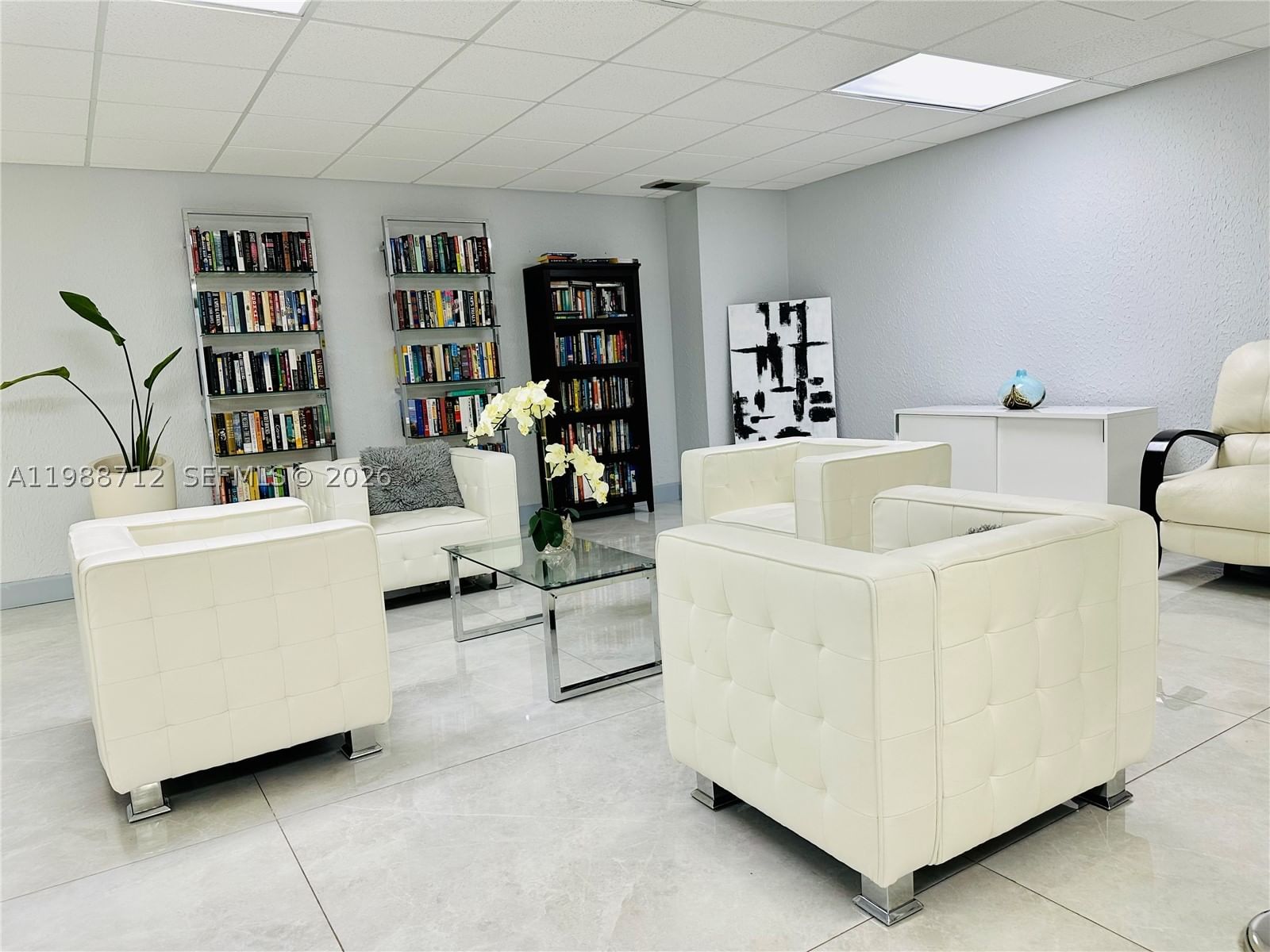 Real estate property located at 600 Parkview Dr #316, Broward, Towers Of Oceanview South, Hallandale Beach, FL