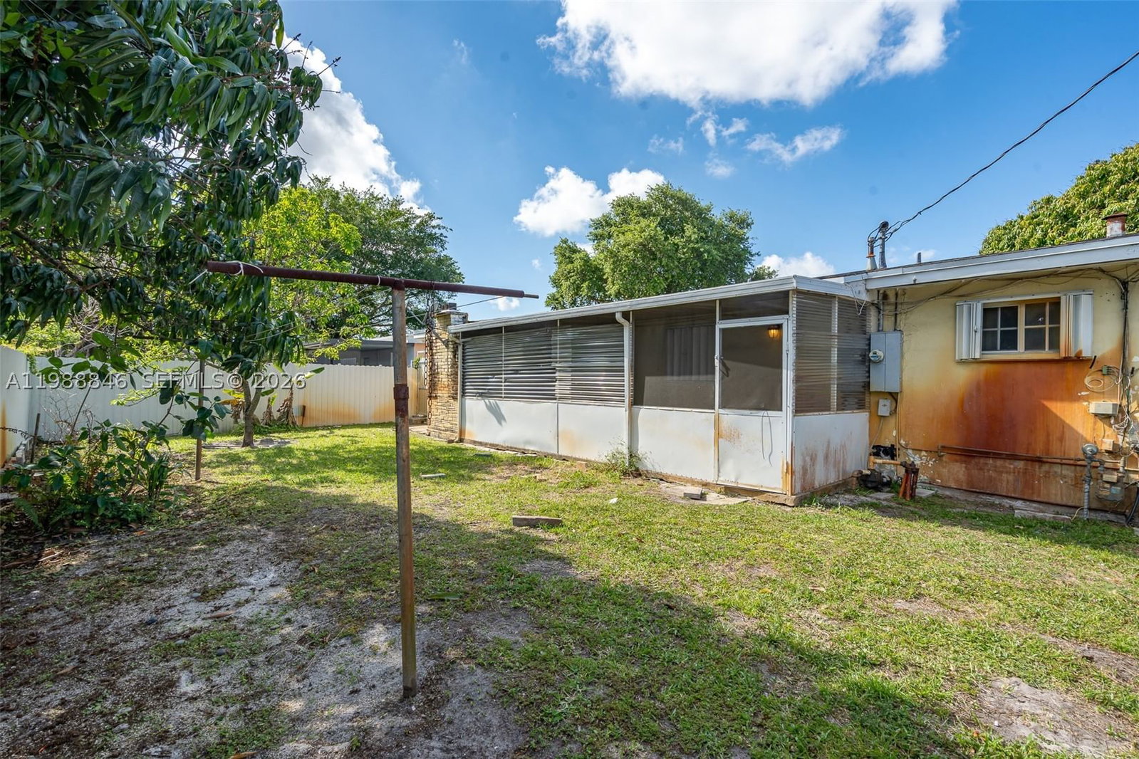 Real estate property located at 2010 185th Ter, Miami-dade, Fleetwood Gardens Sec 1, Miami Gardens, FL