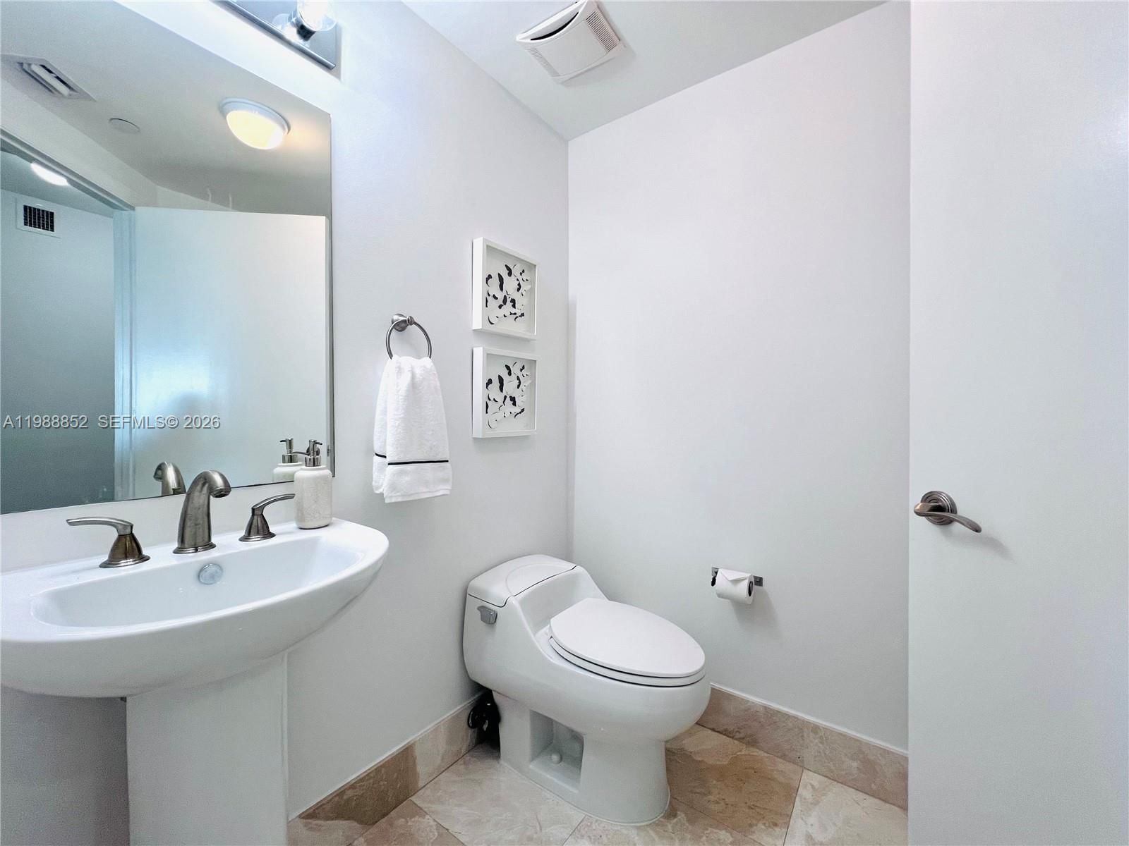Real estate property located at 3301 183rd St #905, Miami-dade, The Peninsula Ii Condo, Aventura, FL