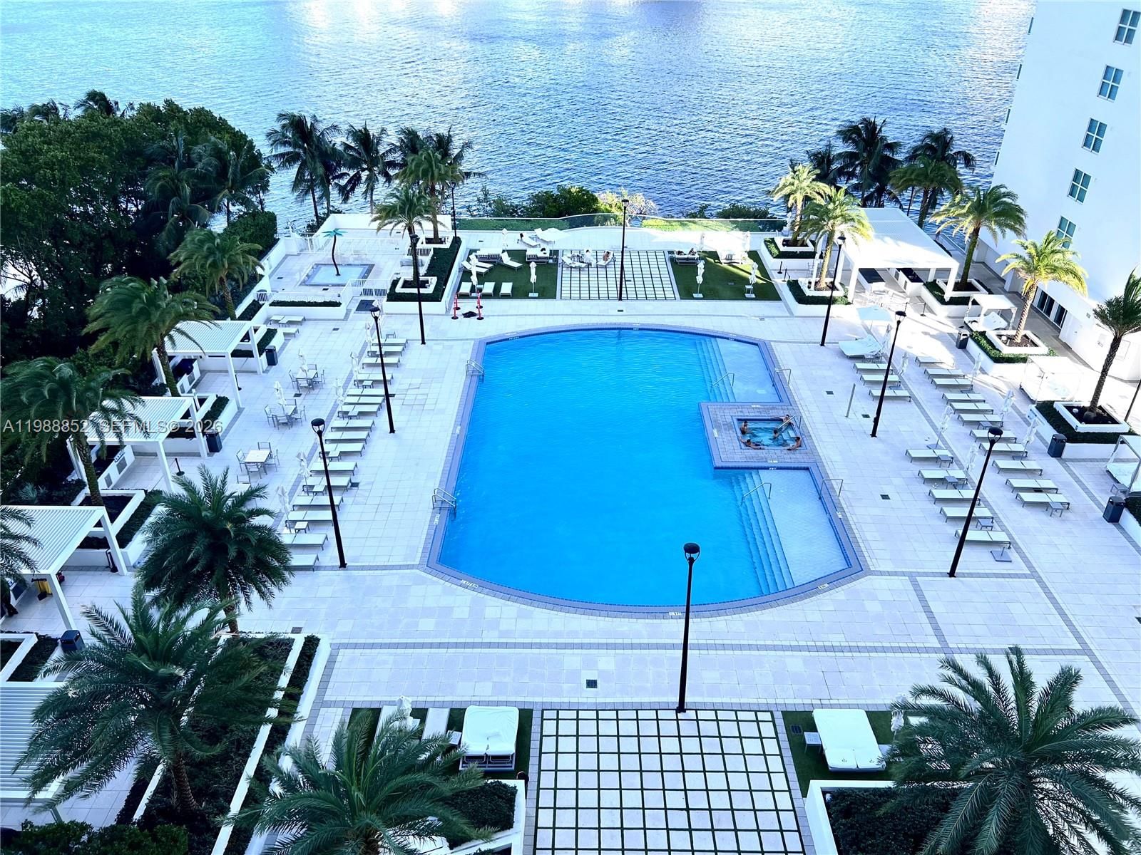 Real estate property located at 3301 183rd St #905, Miami-dade, The Peninsula Ii Condo, Aventura, FL