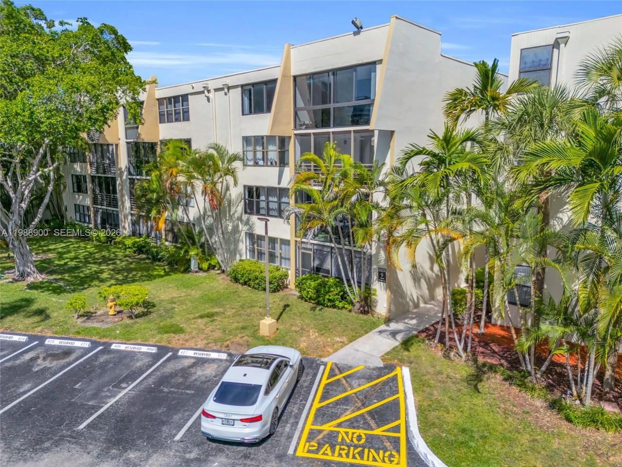 Real estate property located at 20441 30th Ave #424-9, Miami-dade, Villa Dorada Condo No 2, Aventura, FL