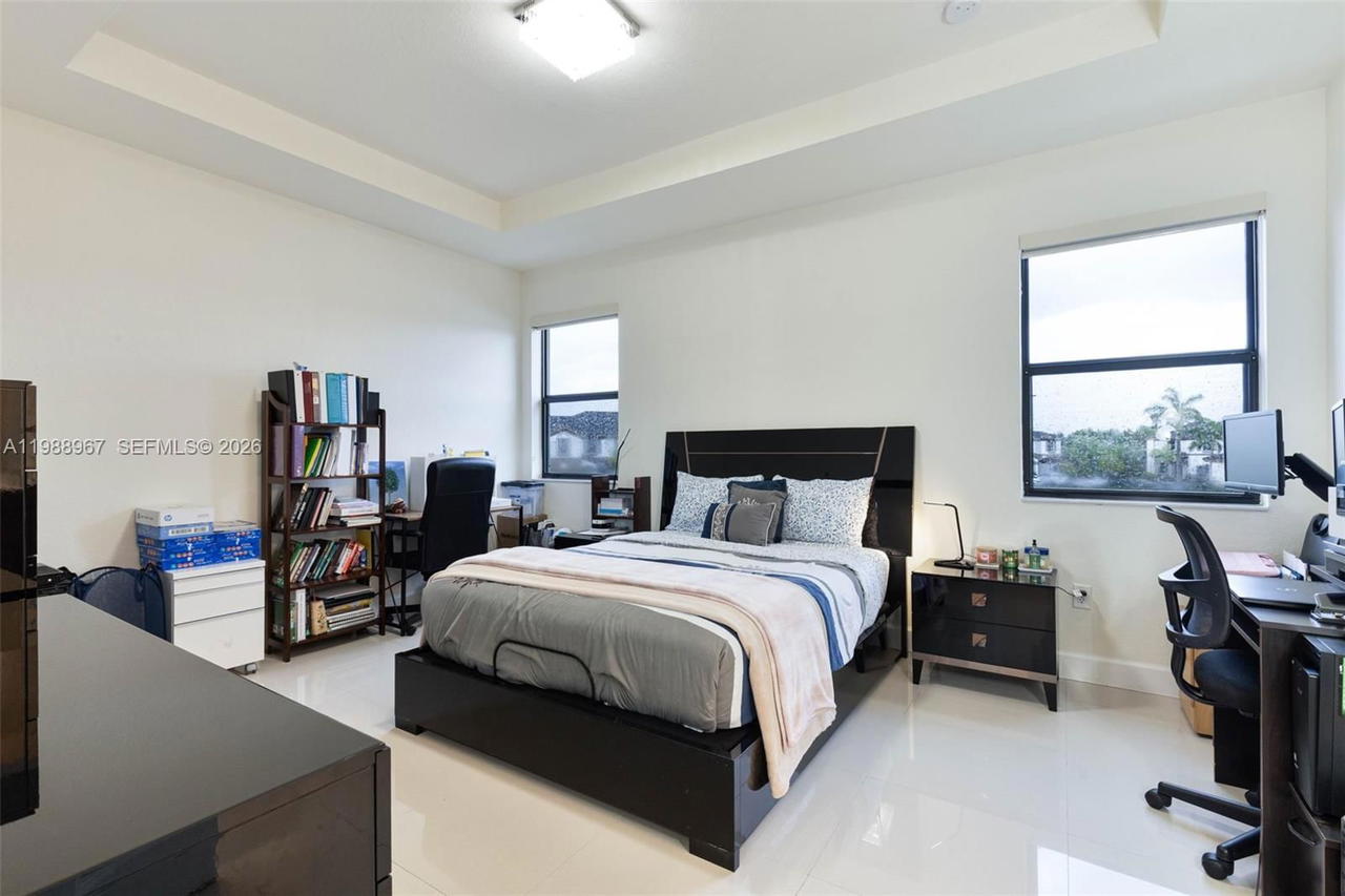 Real estate property located at 9015 183rd St, Miami-dade, Murtha Subdivision, Hialeah, FL