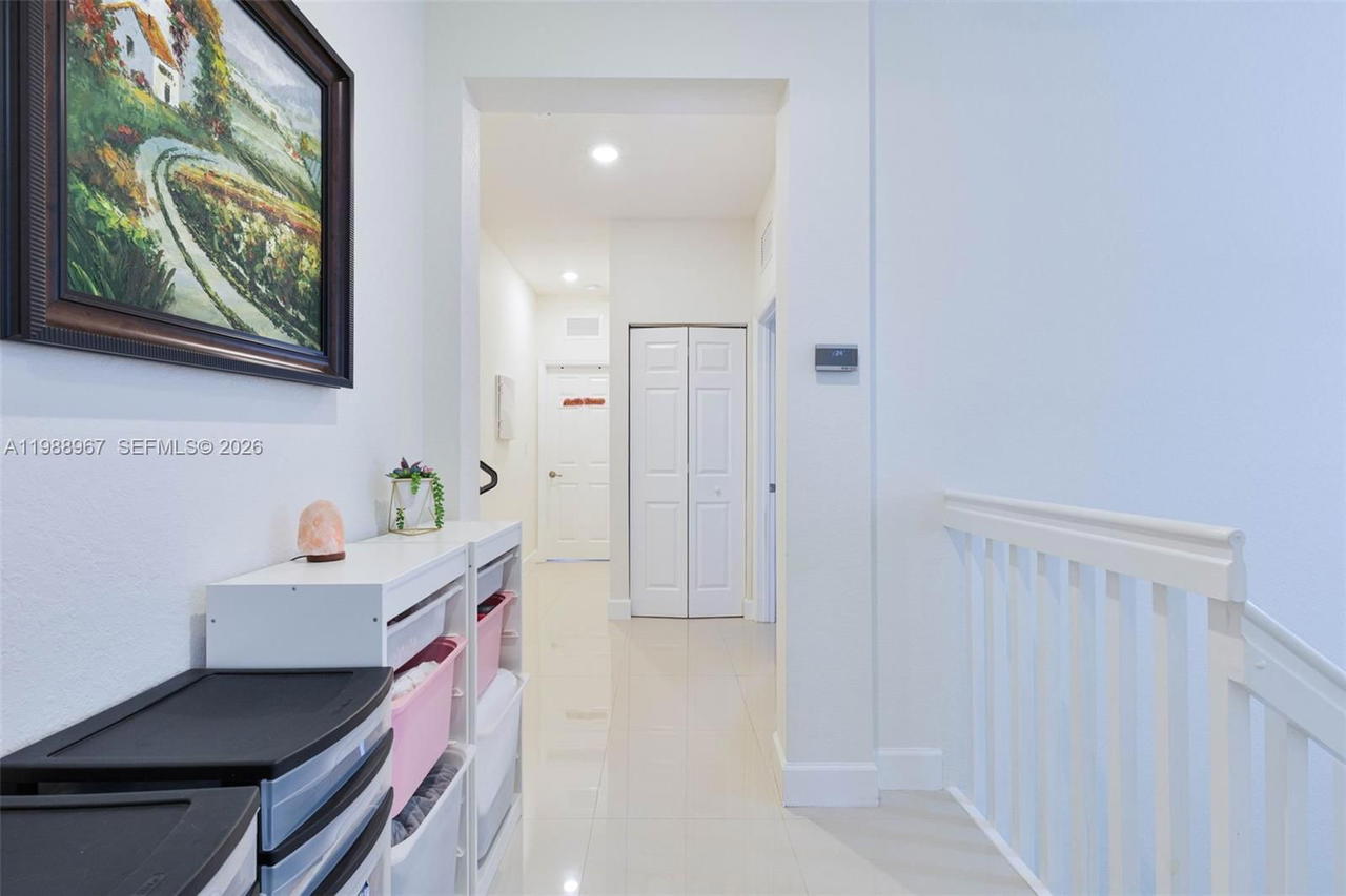 Real estate property located at 9015 183rd St, Miami-dade, Murtha Subdivision, Hialeah, FL
