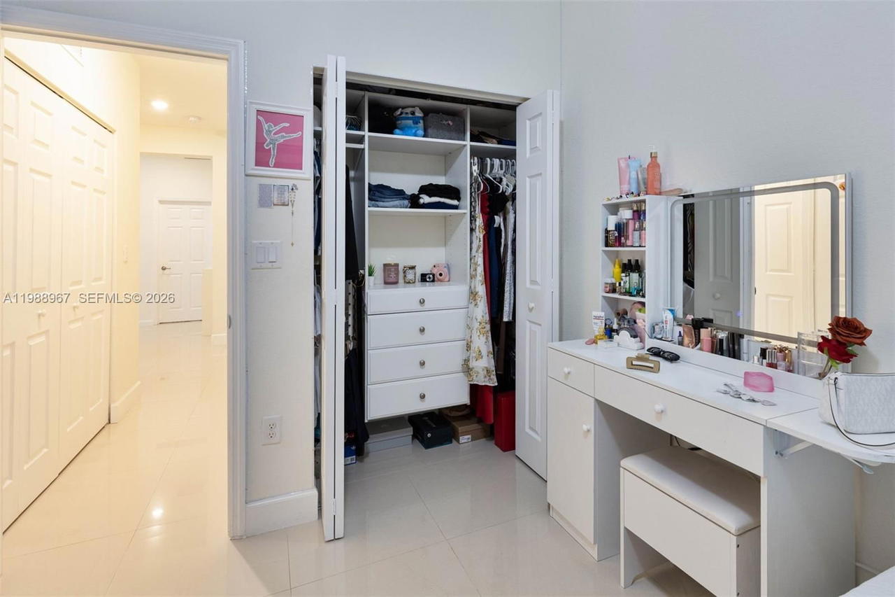 Real estate property located at 9015 183rd St, Miami-dade, Murtha Subdivision, Hialeah, FL