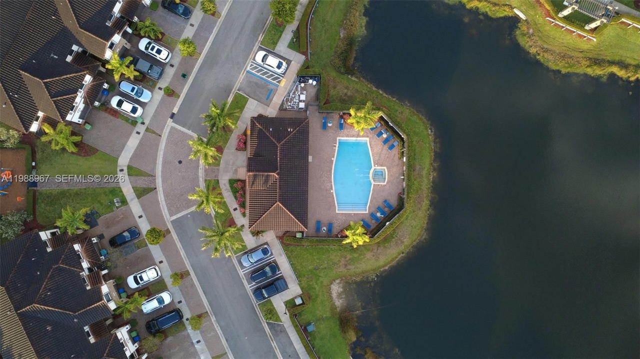 Real estate property located at 9015 183rd St, Miami-dade, Murtha Subdivision, Hialeah, FL
