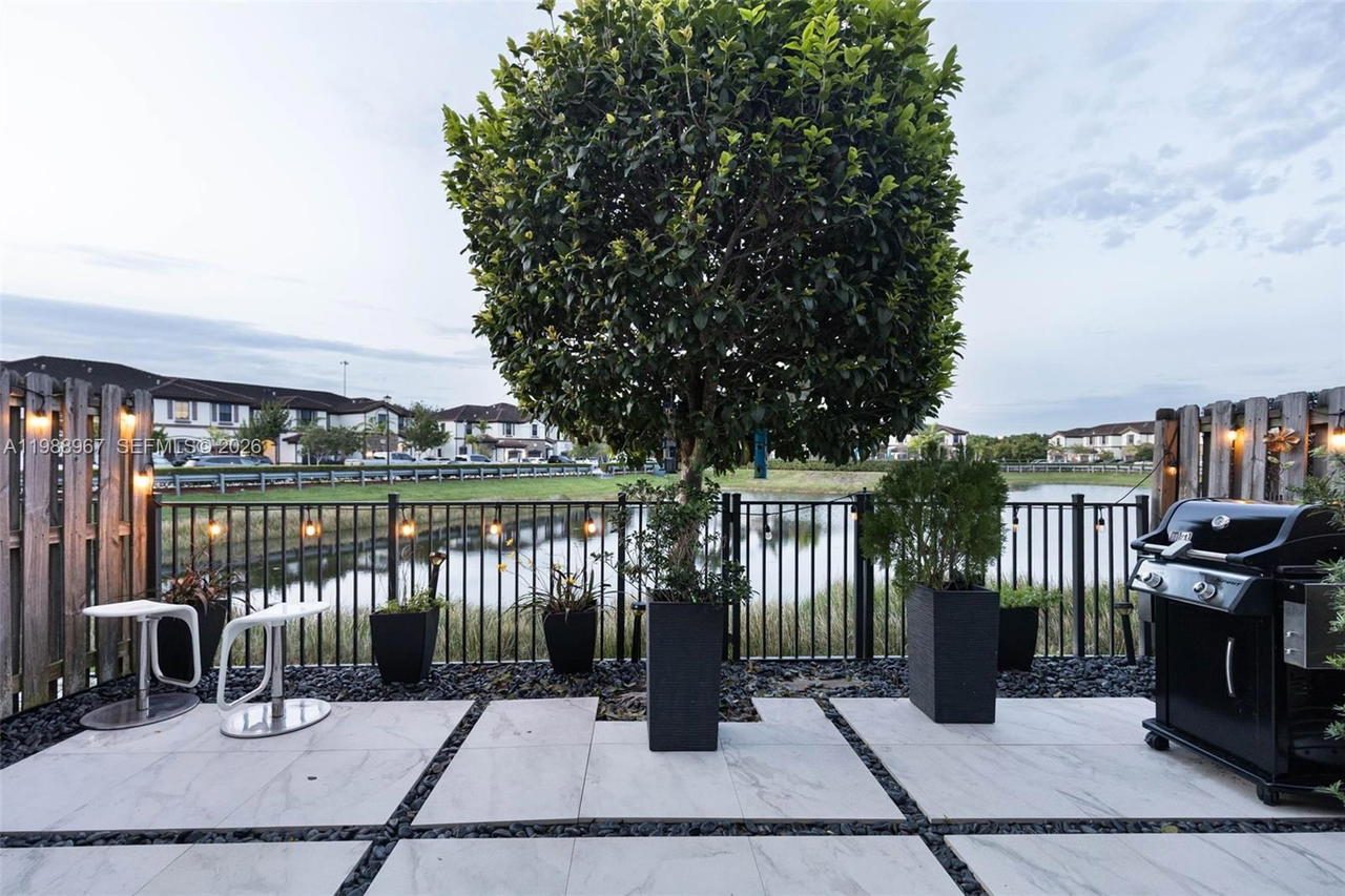 Real estate property located at 9015 183rd St, Miami-dade, Murtha Subdivision, Hialeah, FL