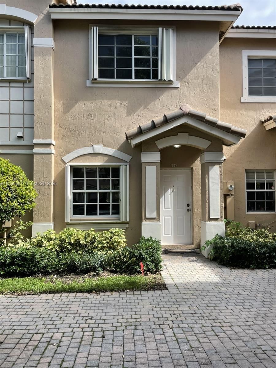 Real estate property located at 5725 114th Path #106, Miami-dade, Las Brisas At Doral Condo, Doral, FL