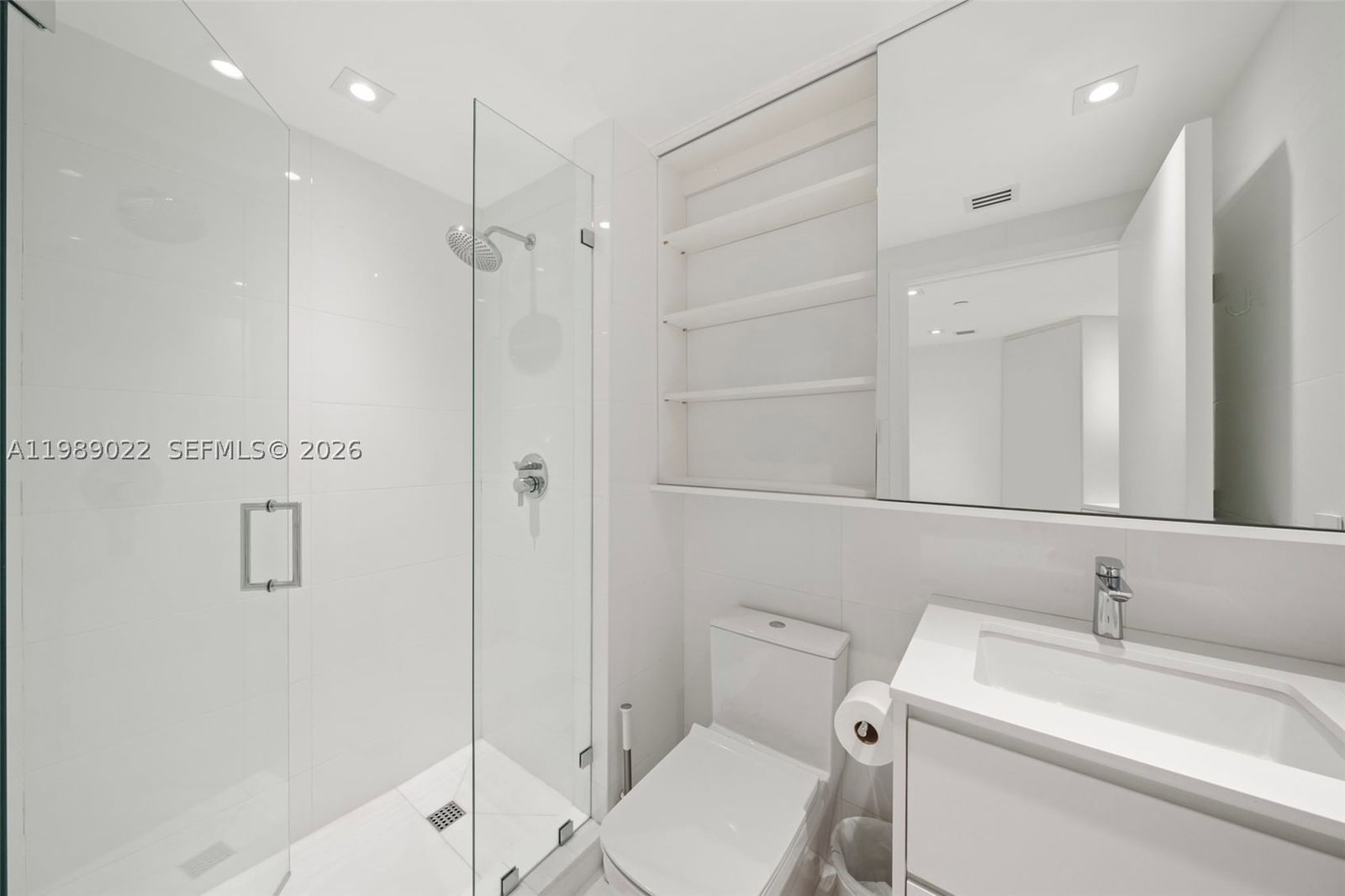 Real estate property located at 9999 Collins Ave #11J, Miami-dade, Bal Harbour Tower Condo, Bal Harbour, FL