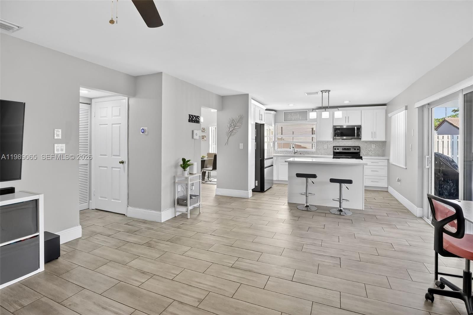 Real estate property located at 1245 125th Ter, Broward, Savannah Plat 3, Sunrise, FL