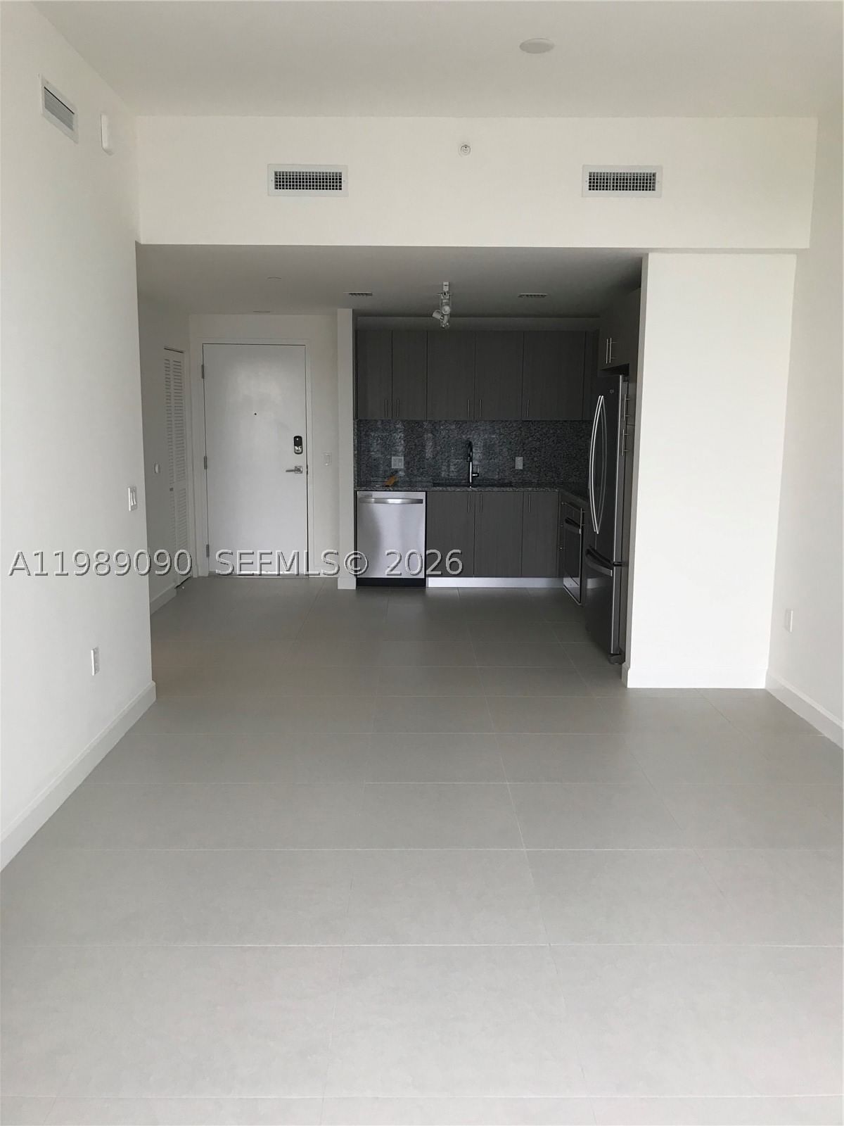 Real estate property located at 5350 84th Ave #1814, Miami-dade, 5350 Park Condo, Doral, FL