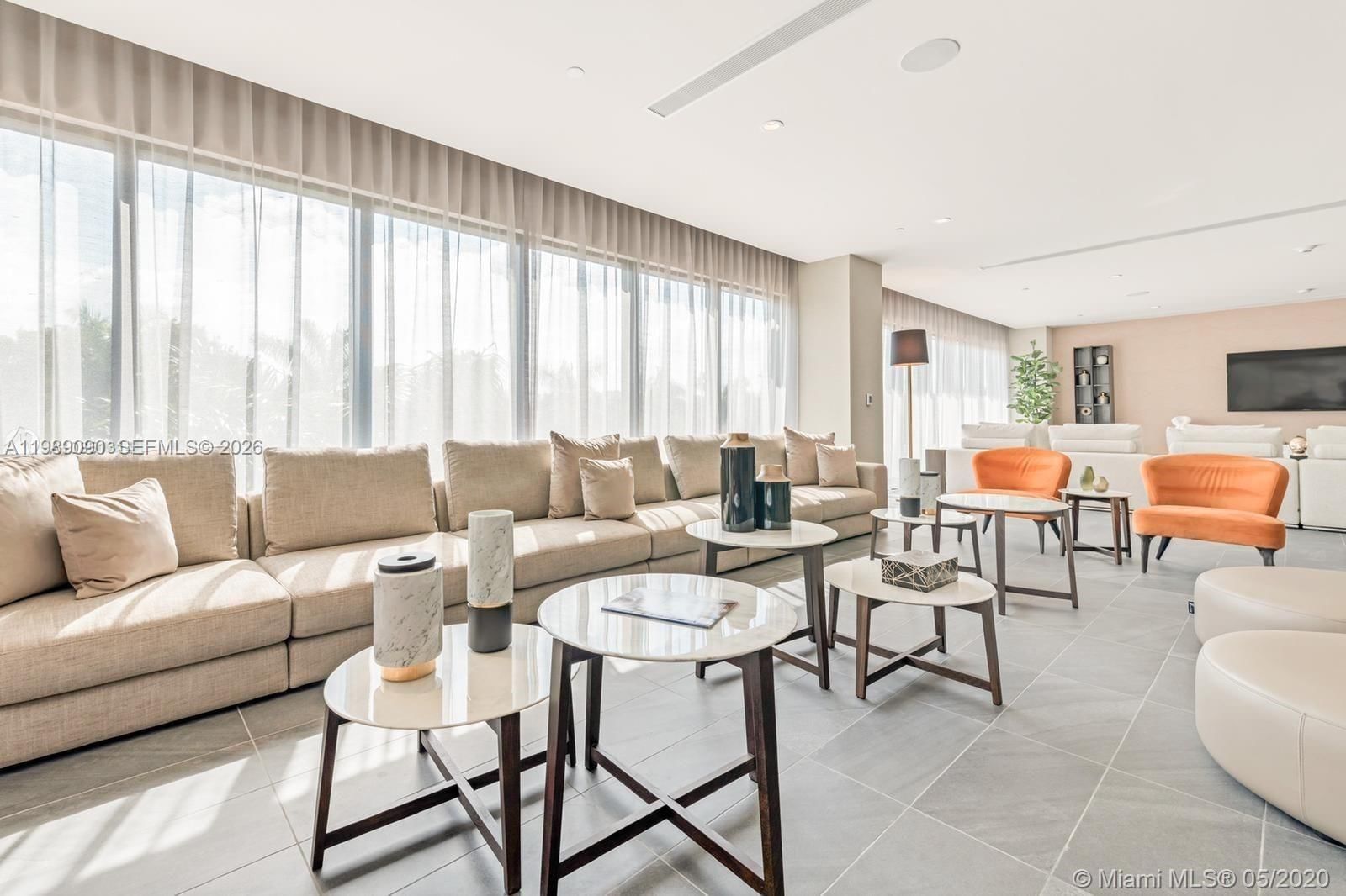 Real estate property located at 5350 84th Ave #1814, Miami-dade, 5350 Park Condo, Doral, FL
