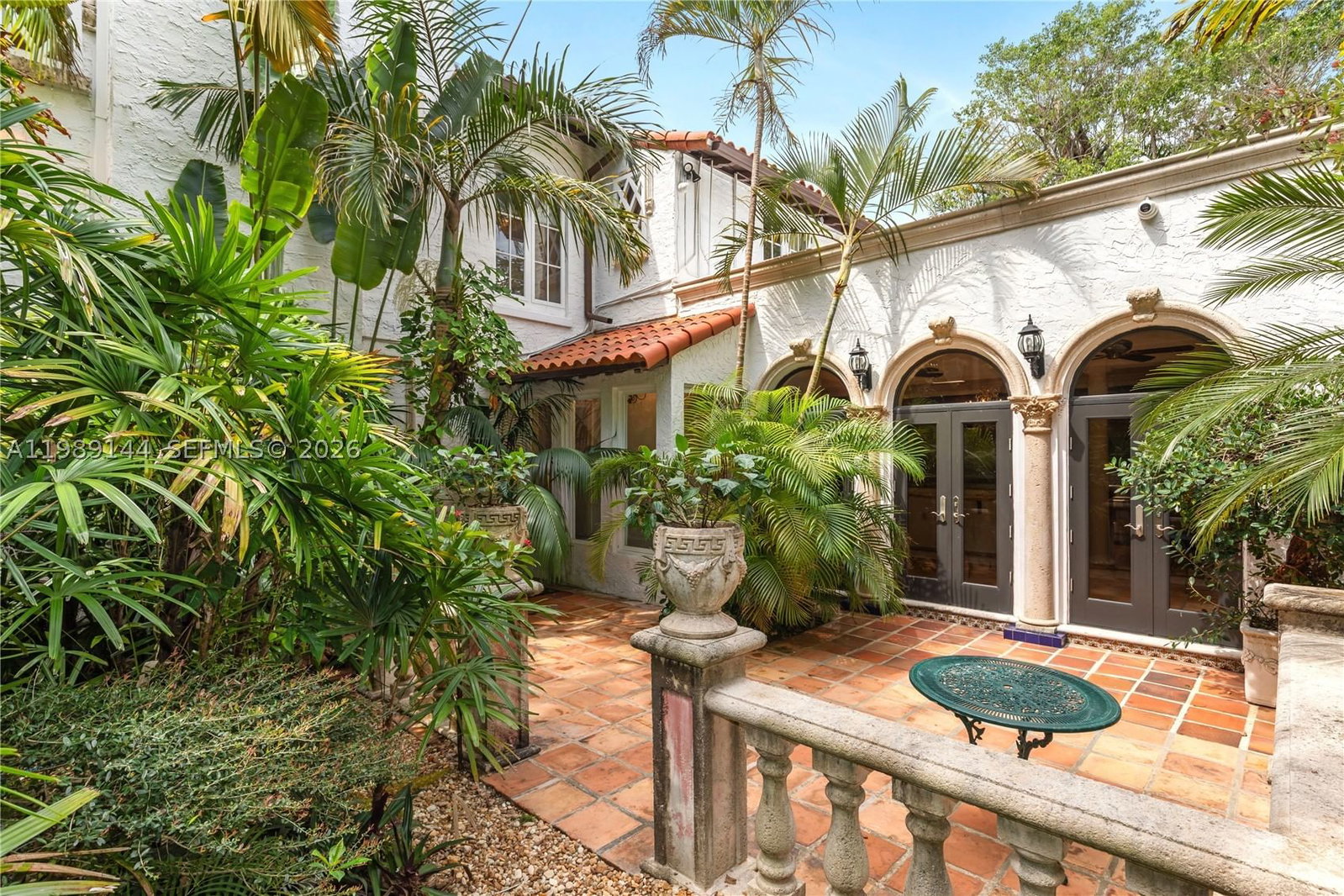 Real estate property located at 3685 Royal Palm Ave, Miami-dade, Coconut Grove Pk 2nd Amd, Miami, FL