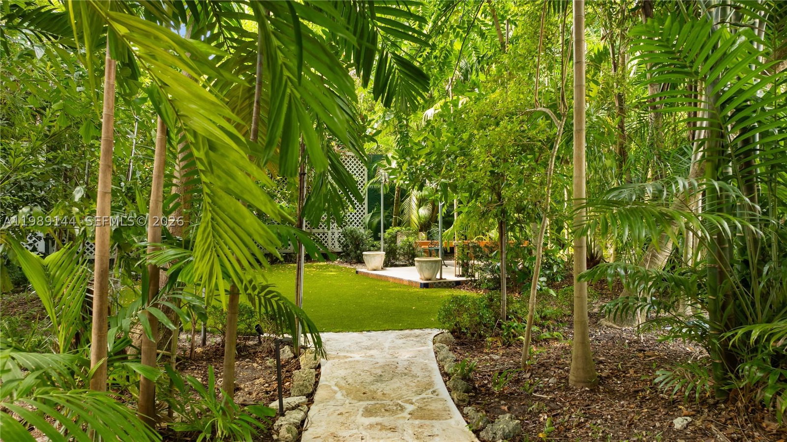 Real estate property located at 3685 Royal Palm Ave, Miami-dade, Coconut Grove Pk 2nd Amd, Miami, FL