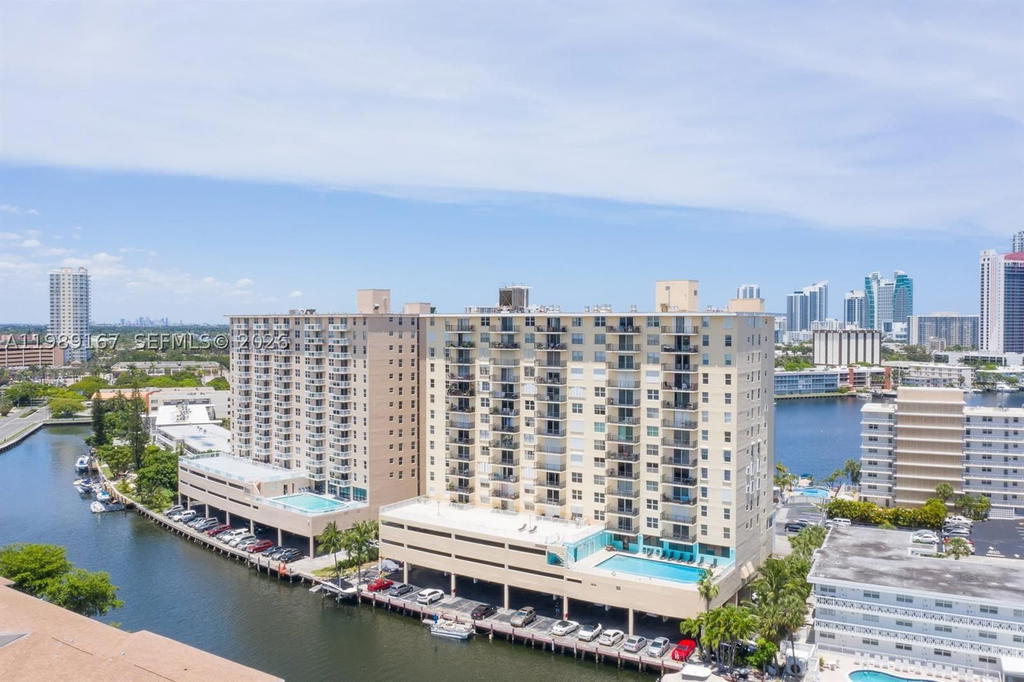 Real estate property located at 427 Golden Isles Dr #7E, Broward, Golden Horn South Condo, Hallandale Beach, FL