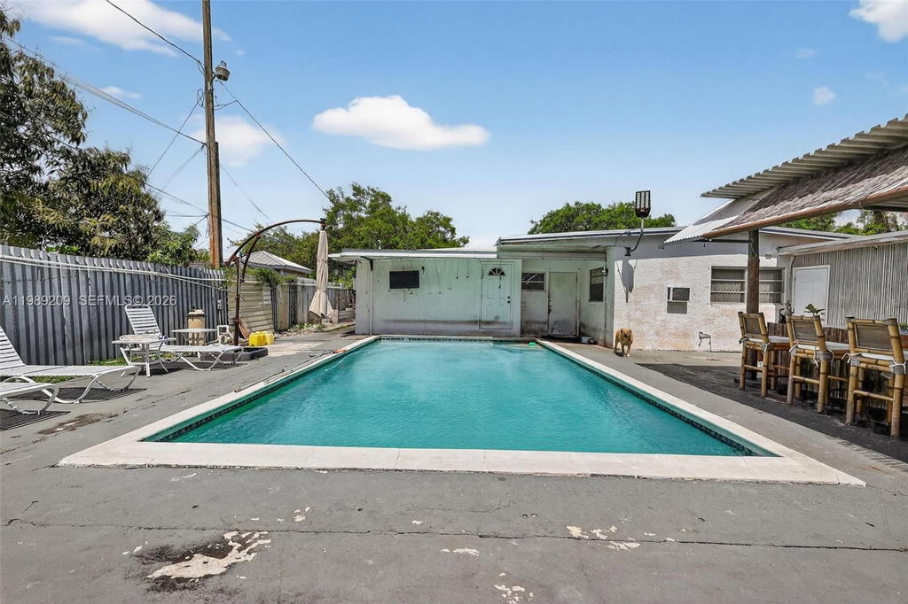 Real estate property located at 1680 122nd St, Miami-dade, Sunkist Grove, North Miami, FL