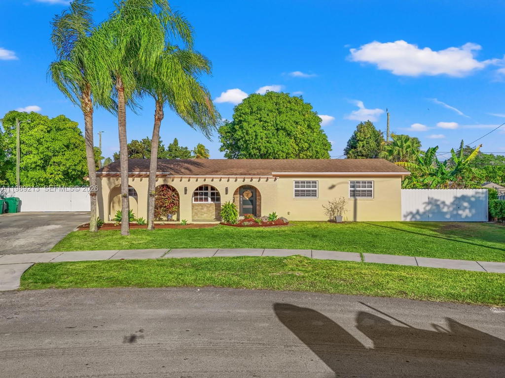 Real estate property located at 3605 122nd Pl, Miami-dade, Southern Ests 3rd Addn, Miami, FL
