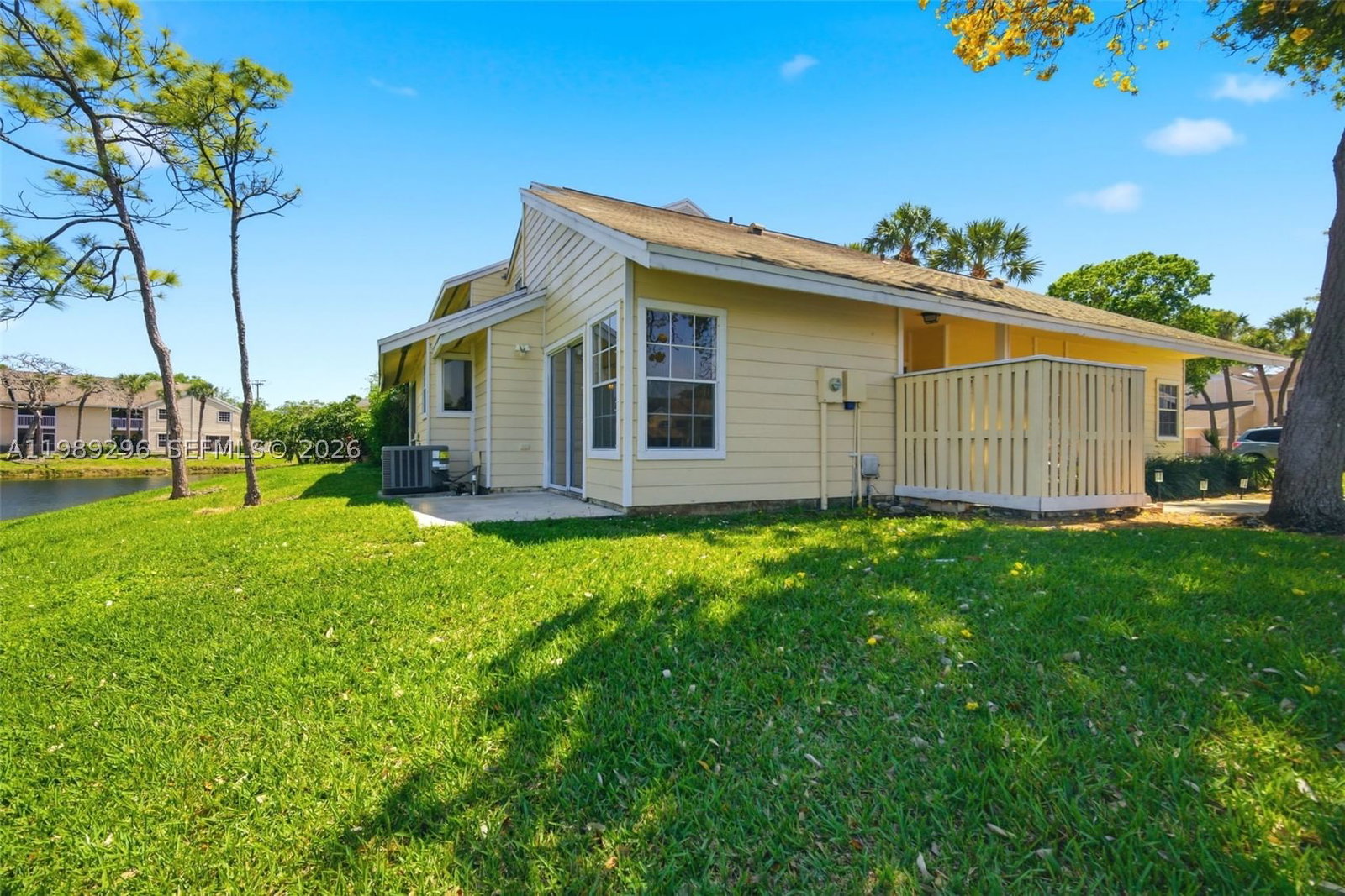 Real estate property located at 2074 Champions Way, Broward, Rock Island Land Corp, North Lauderdale, FL