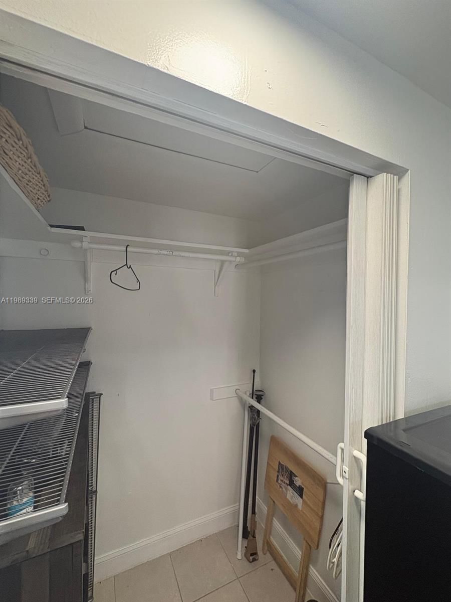 Real estate property located at 2893 32nd Ct, Miami-dade, Avalon Sub, Coconut Grove, FL