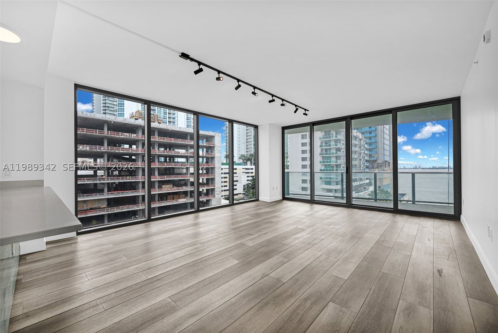 Real estate property located at 460 28th St #601, Miami-dade, Icon Bay Condo, Miami, FL