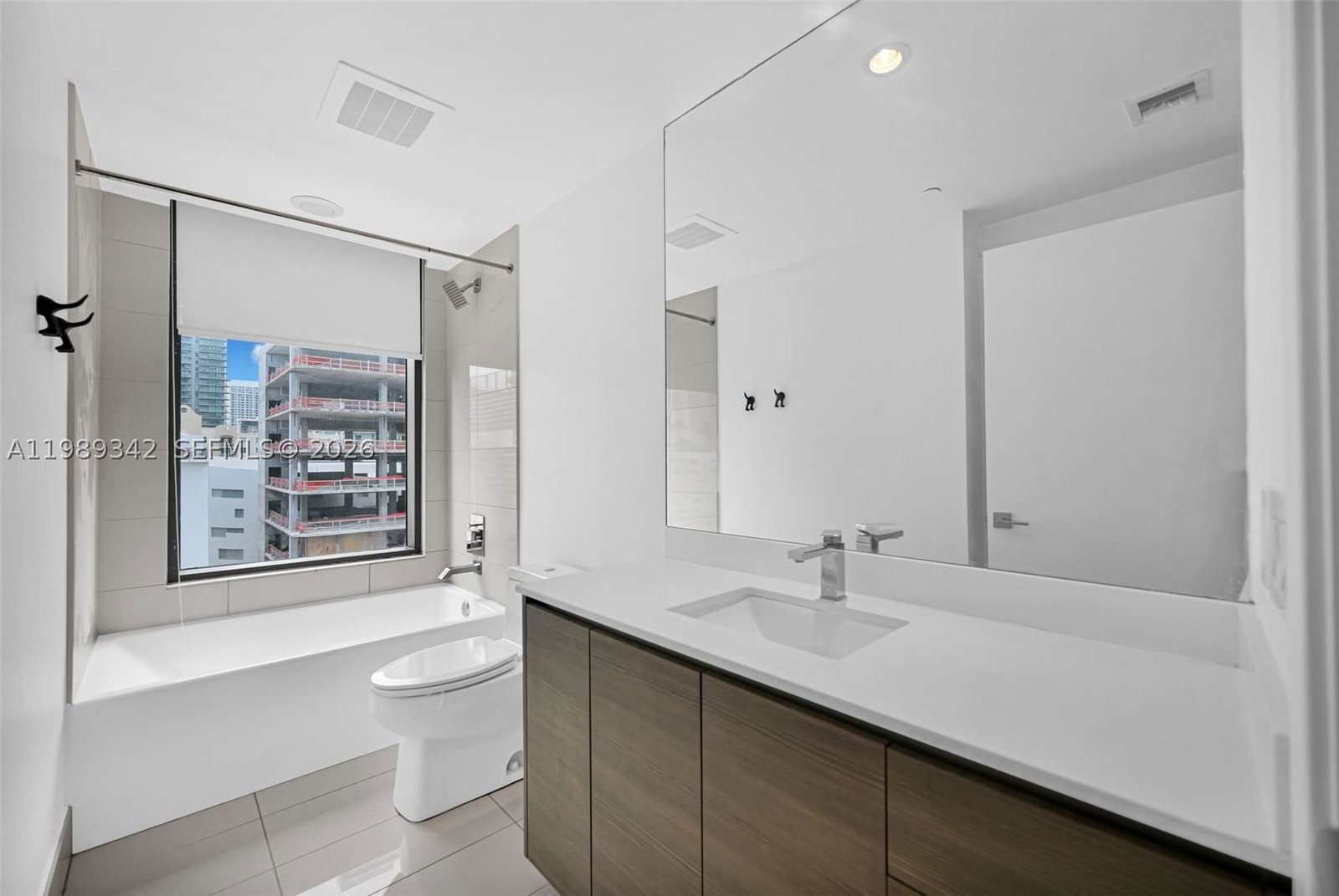 Real estate property located at 460 28th St #601, Miami-dade, Icon Bay Condo, Miami, FL