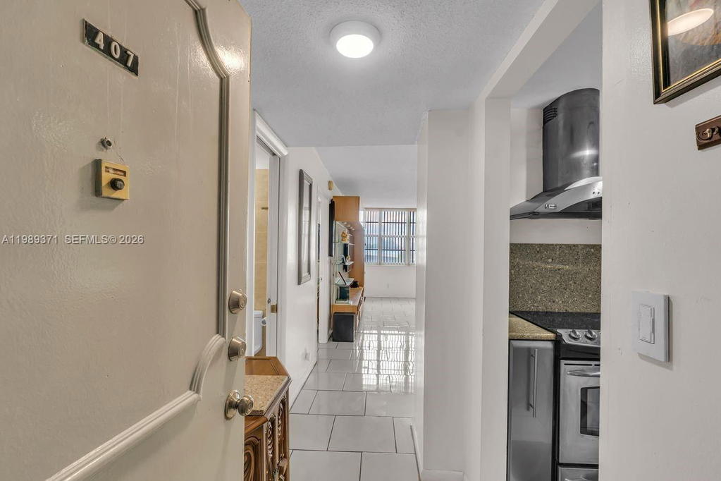 Real estate property located at 1825 Ocean Dr #407, Broward, Imperial Towers Condo, Hallandale Beach, FL
