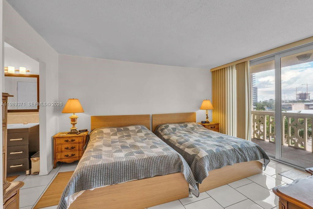 Real estate property located at 1825 Ocean Dr #407, Broward, Imperial Towers Condo, Hallandale Beach, FL