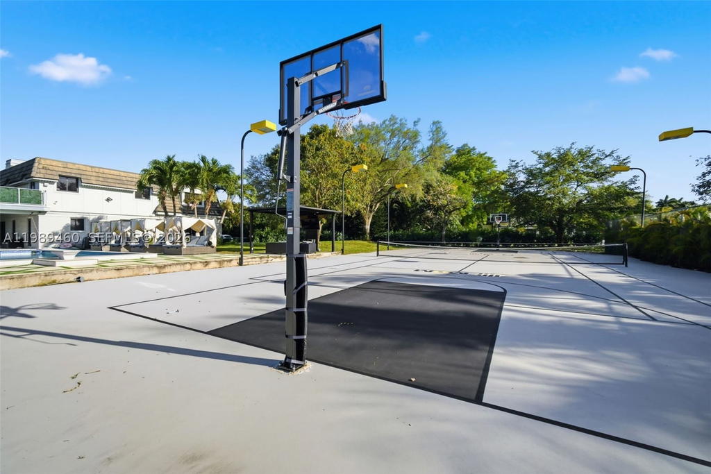 Real estate property located at 2201 115th Ter, Broward, Fla Fruit Lands Co Sub No, Davie, FL