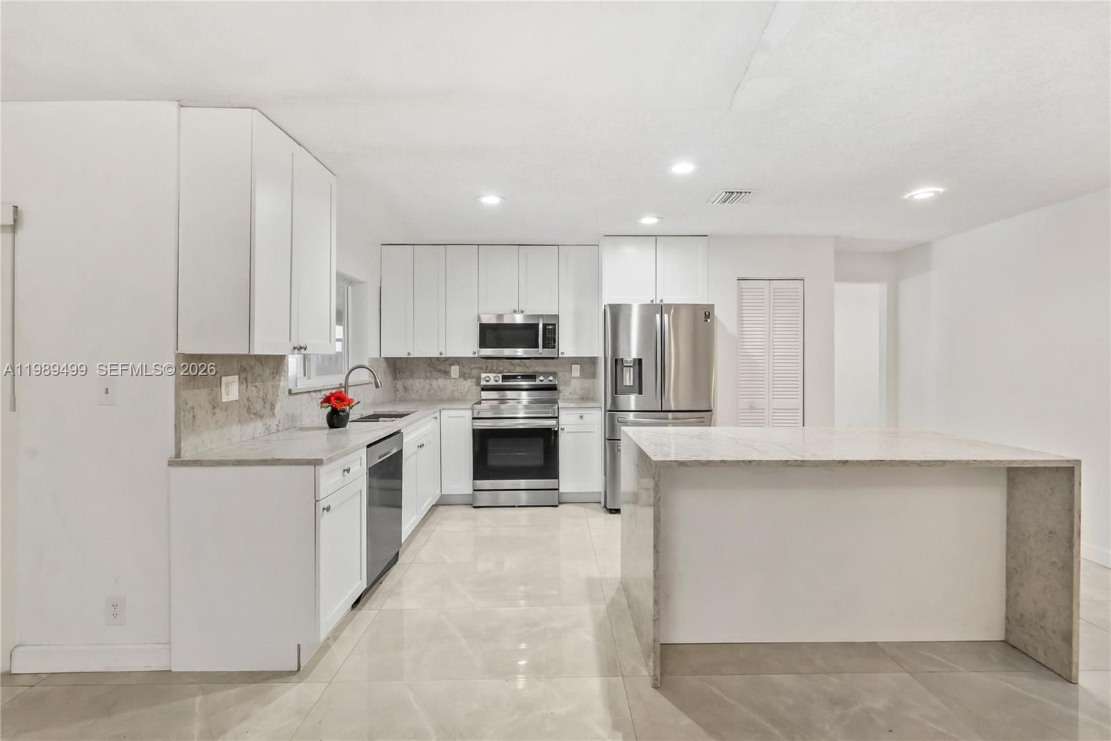 Real estate property located at 10823 7th St, Broward, Cypress Glen, Coral Springs, FL