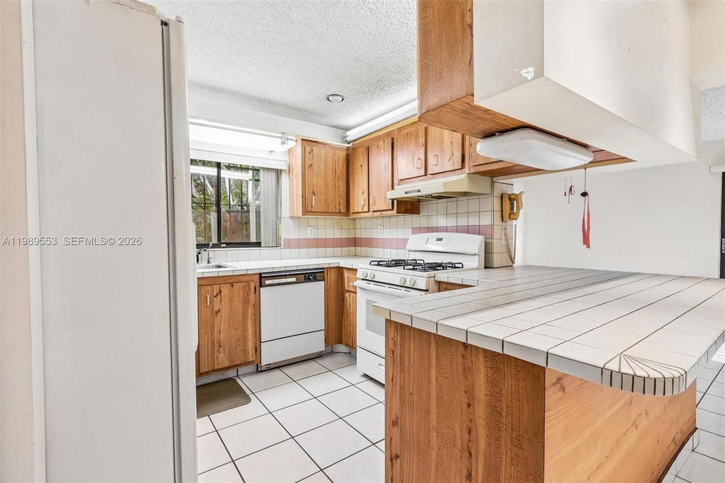 Real estate property located at 4210 134th Ave, Miami-dade, San Sebastian Unit No 5, Miami, FL