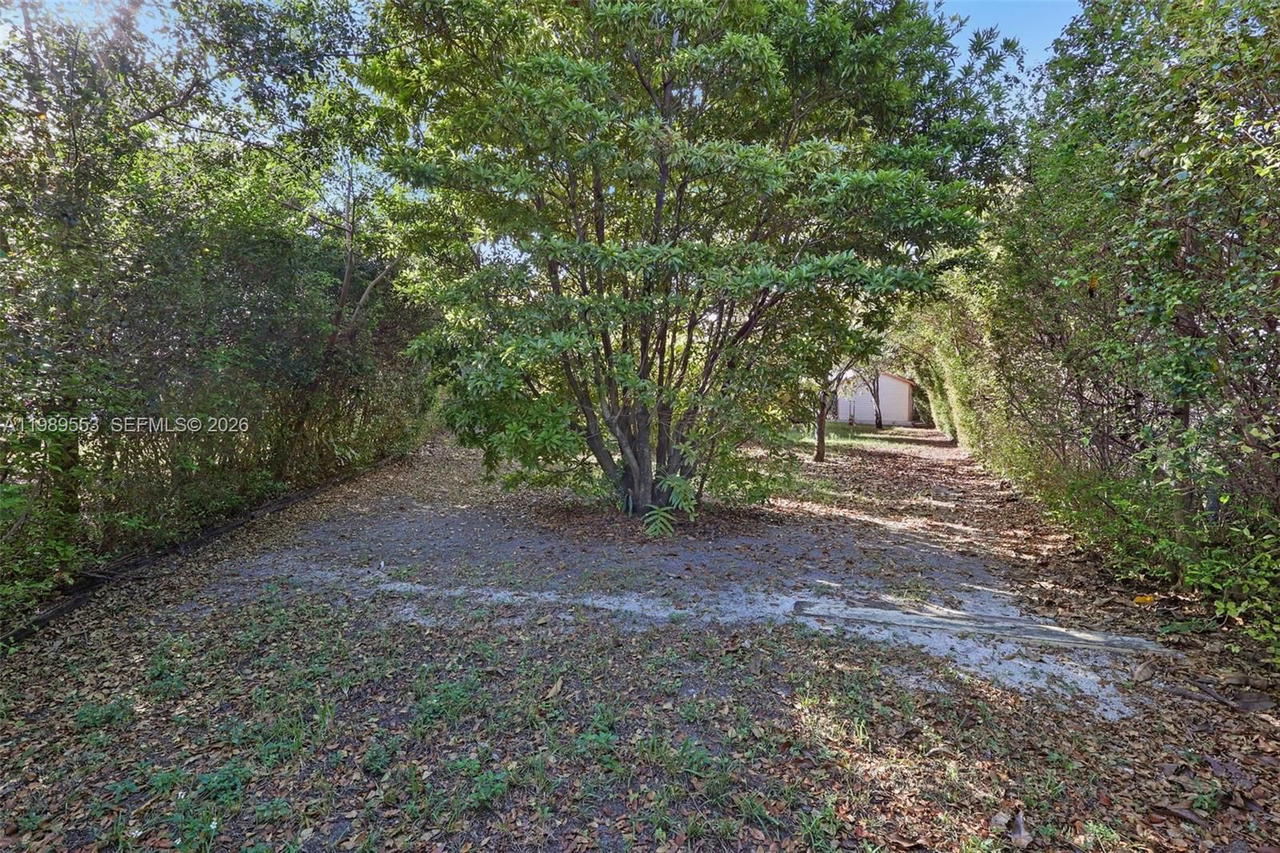 Real estate property located at 4210 134th Ave, Miami-dade, San Sebastian Unit No 5, Miami, FL