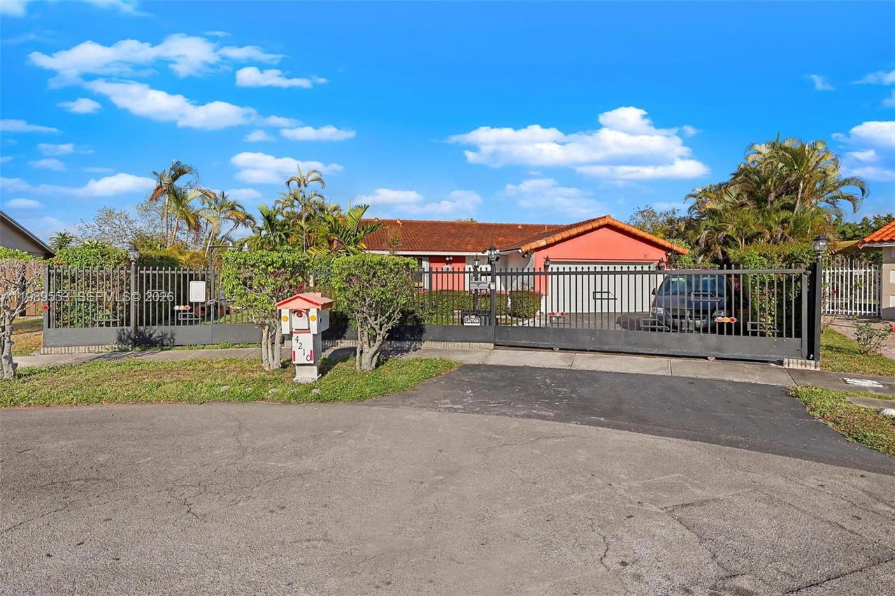 Real estate property located at 4210 134th Ave, Miami-dade, San Sebastian Unit No 5, Miami, FL