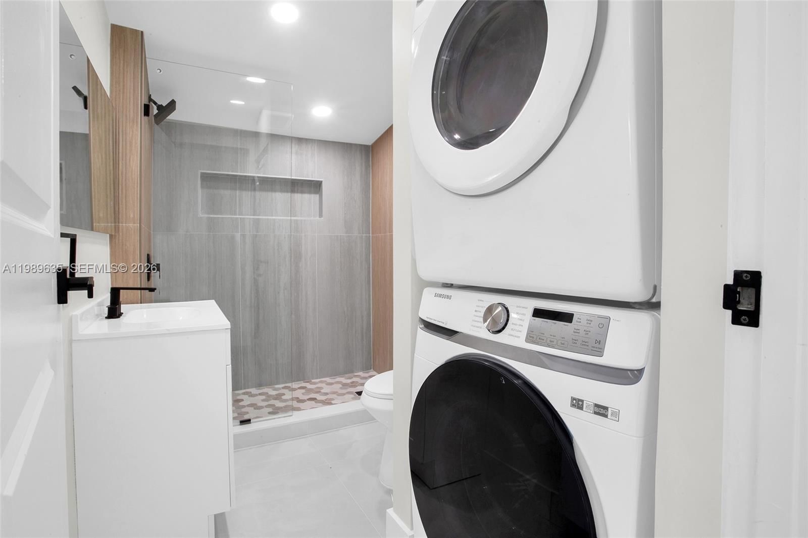 Real estate property located at 740 43rd Ct, Broward, Highview Park, Deerfield Beach, FL