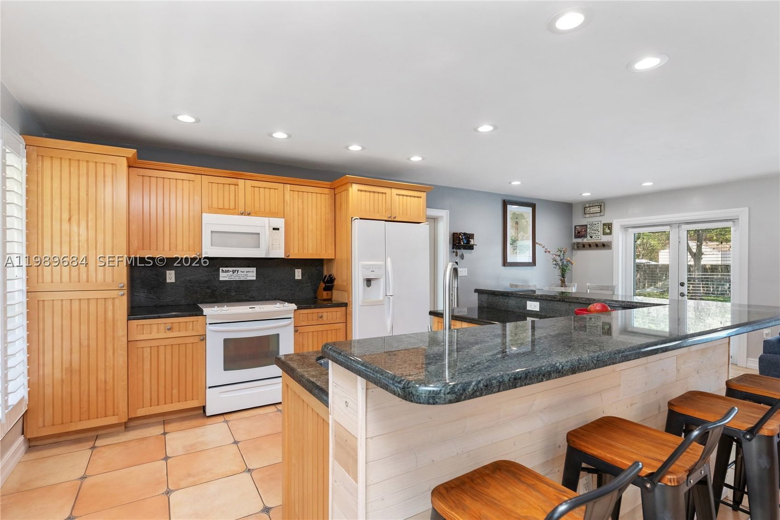 Real estate property located at 8535 186th St, Miami-dade, Whispering Pines Estates, Cutler Bay, FL