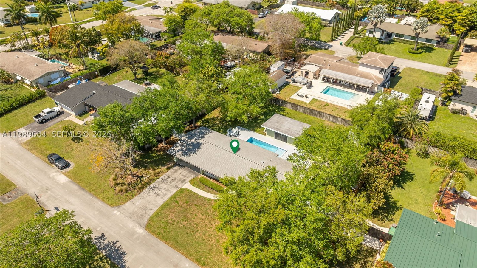 Real estate property located at 8535 186th St, Miami-dade, Whispering Pines Estates, Cutler Bay, FL
