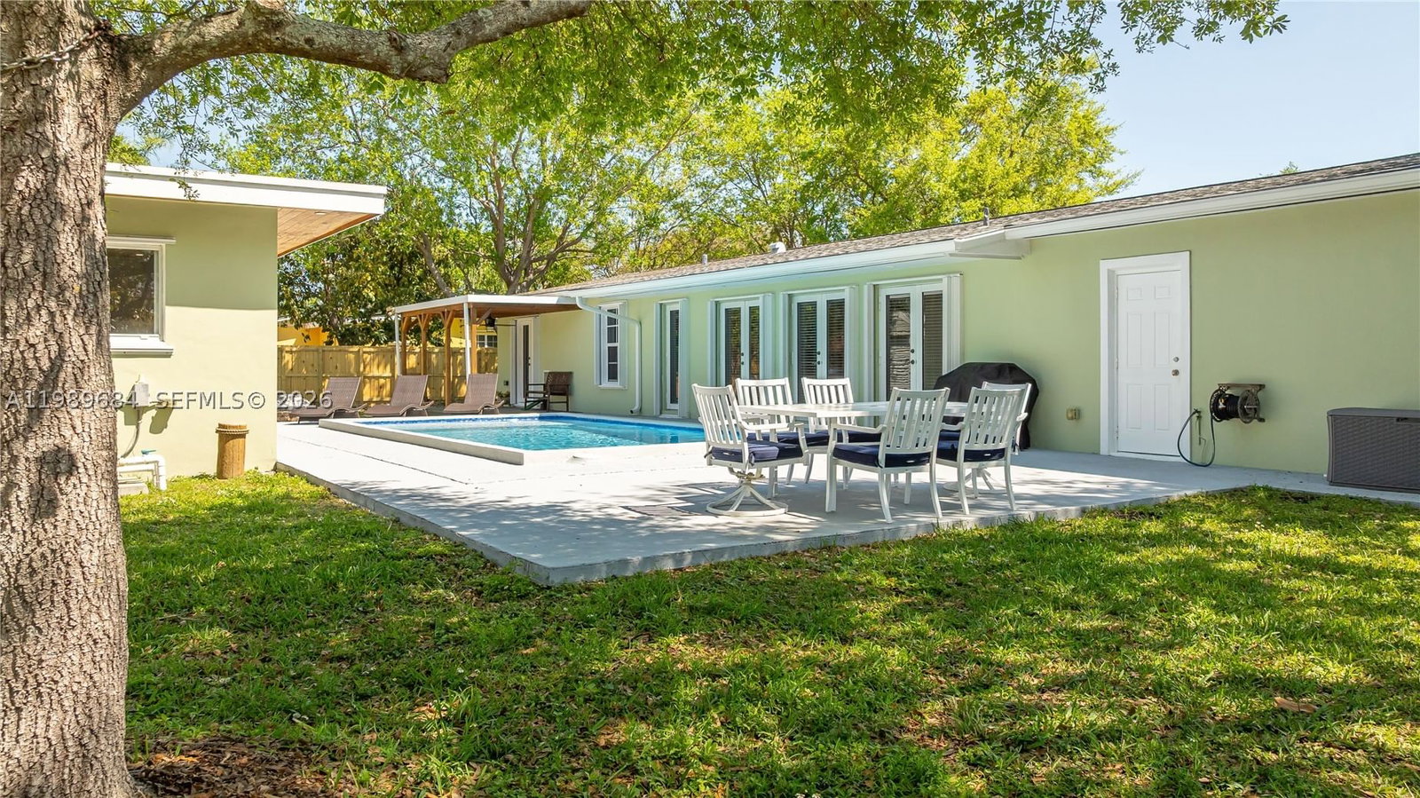 Real estate property located at 8535 186th St, Miami-dade, Whispering Pines Estates, Cutler Bay, FL