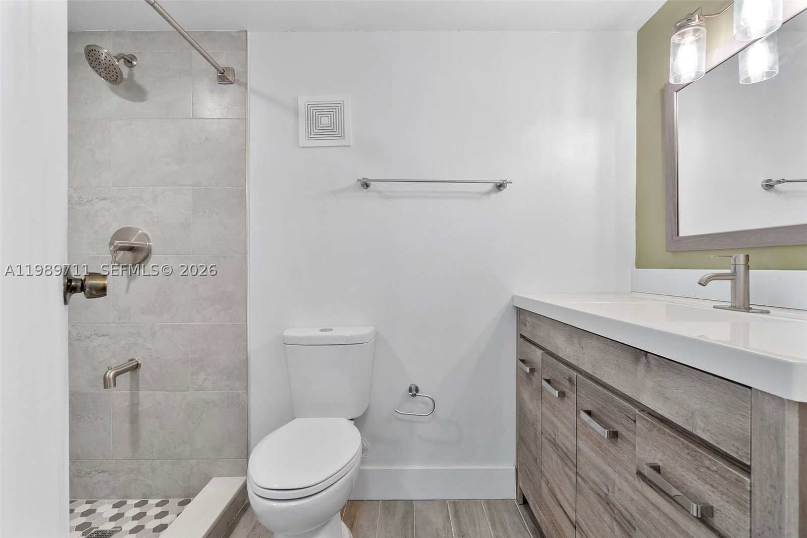 Real estate property located at 2500 135th St Unit#B206, Miami-dade, Dorset House Condo, North Miami, FL