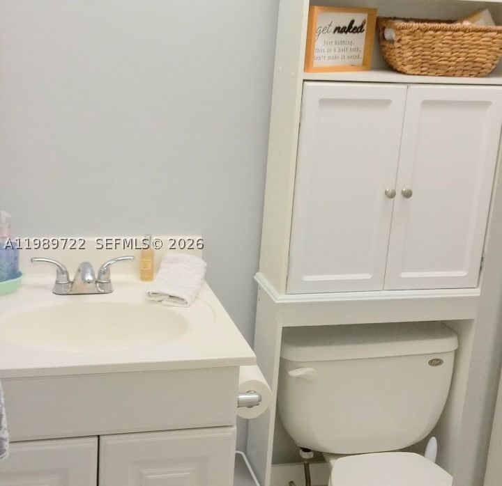 Real estate property located at 9273 8th St #220, Palm Beach, Isle Of Sandalfoot Condo, Boca Raton, FL