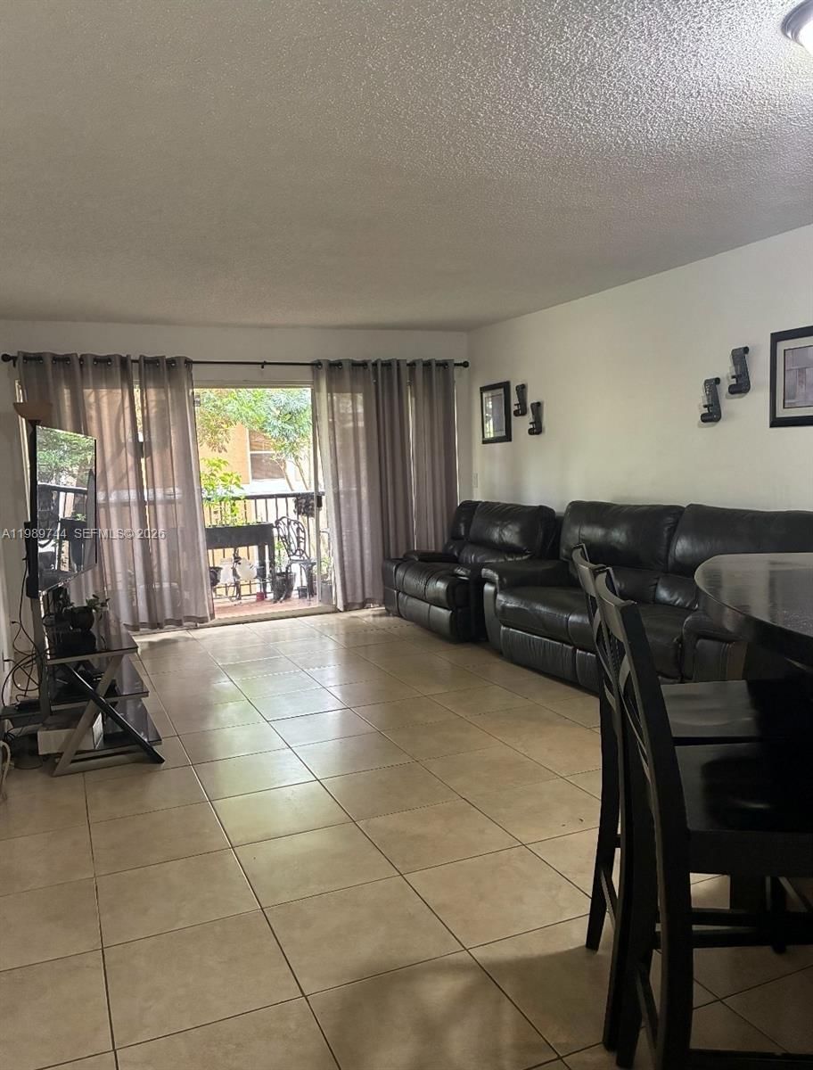 Real estate property located at 8761 Wiles Rd #206, Broward, Edgewater Condo, Coral Springs, FL