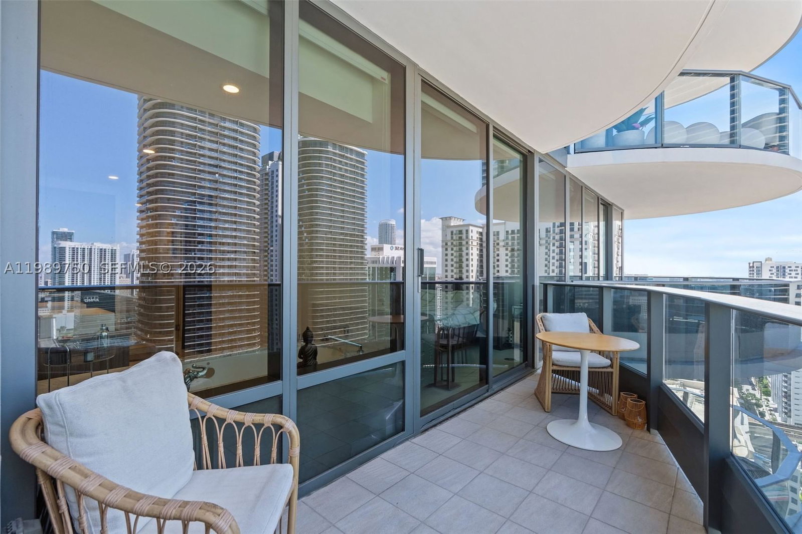 Real estate property located at 1000 Brickell Plz #2812, Miami-dade, Brickell Flatiron Condo, Miami, FL